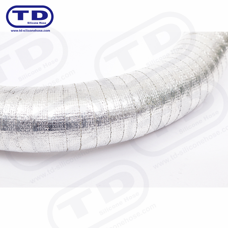 Tuyau en silicone enveloppé en aluminium